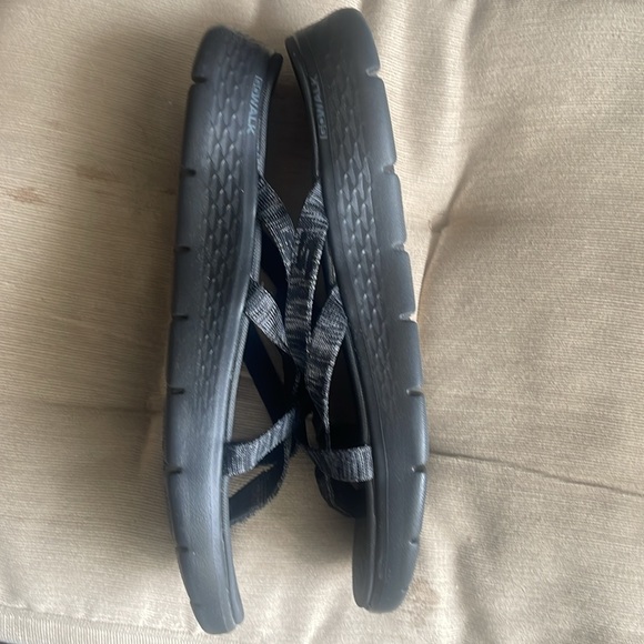 Skechers Go Walk Flex Sandals - Picture 8 of 9